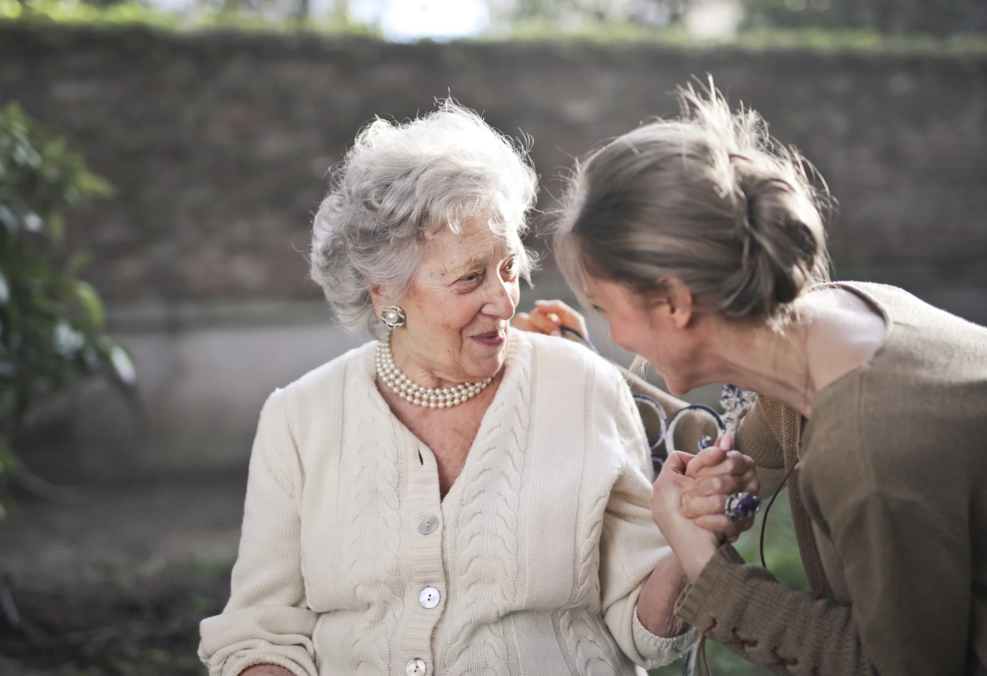 Top six  reasons to take care of Dehydration in the elderly